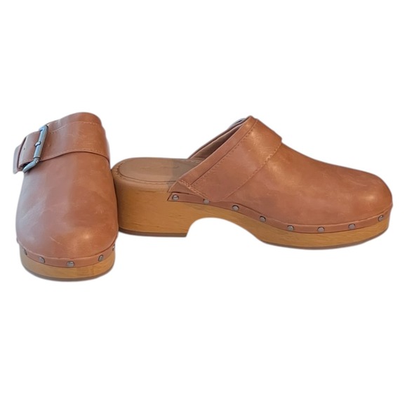 Universal Thread Shoes - Universal Thread‎ Tan Brown Leather Clogs Women's Size 9 Block Heel Buckle Mules